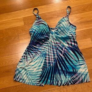 Miraclesuit women’s palm reader marina underwire tankini top size 10. .